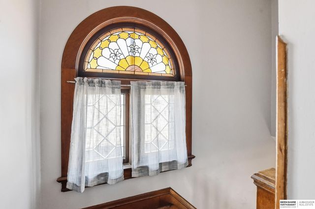 136 N 40th Street, Omaha, NE 68131