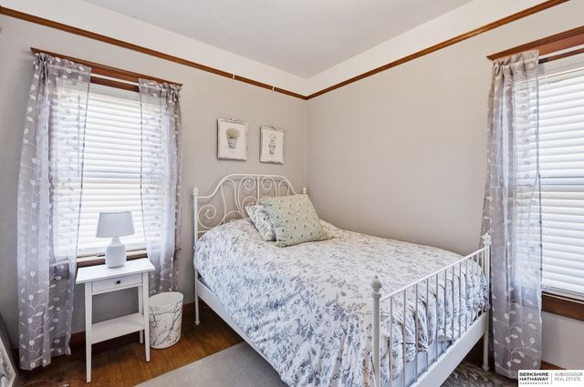 136 N 40th Street, Omaha, NE 68131