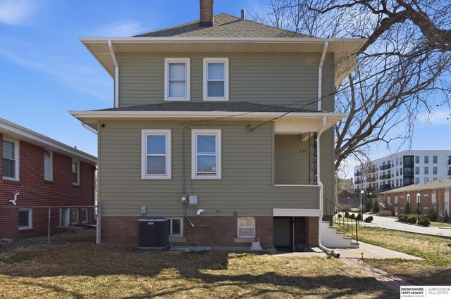 136 N 40th Street, Omaha, NE 68131