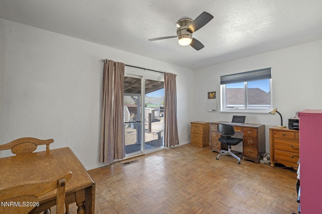 Image 27 of property listing at 10605 Osage Road, Reno, NV 89508
