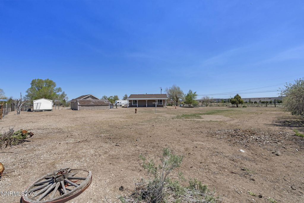 Image 32 of property listing at 10605 Osage Road, Reno, NV 89508