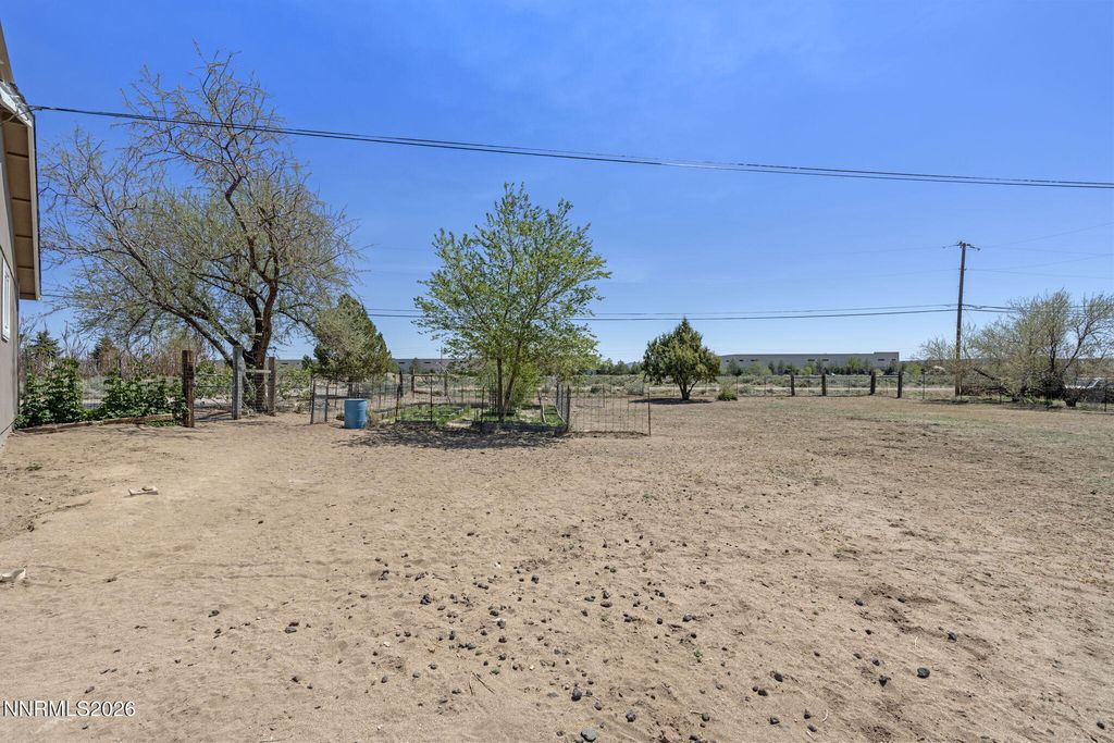 Image 35 of property listing at 10605 Osage Road, Reno, NV 89508
