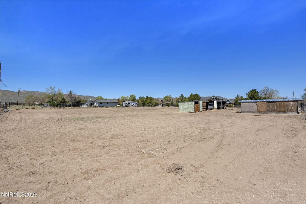 Image 38 of property listing at 10605 Osage Road, Reno, NV 89508