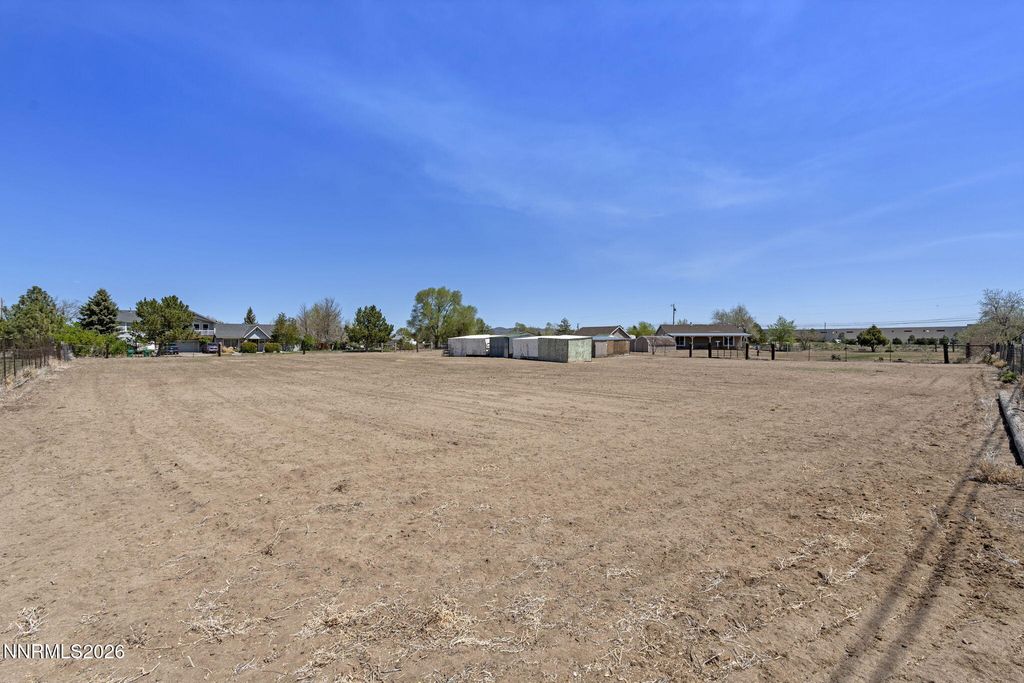 Image 39 of property listing at 10605 Osage Road, Reno, NV 89508
