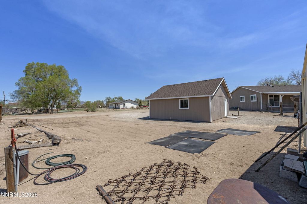 Image 9 of property listing at 10605 Osage Road, Reno, NV 89508