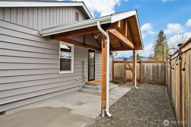 1318 Lafromboise Street, Enumclaw, WA 98022