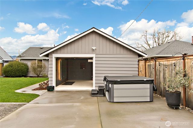 1318 Lafromboise Street, Enumclaw, WA 98022