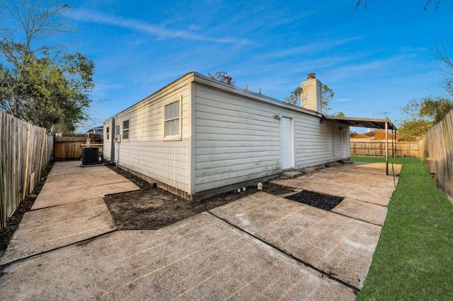 11627 Bowlan Lane, Houston, TX 77035