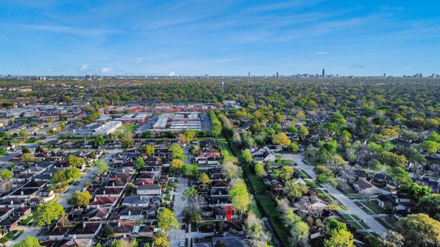 11627 Bowlan Lane, Houston, TX 77035