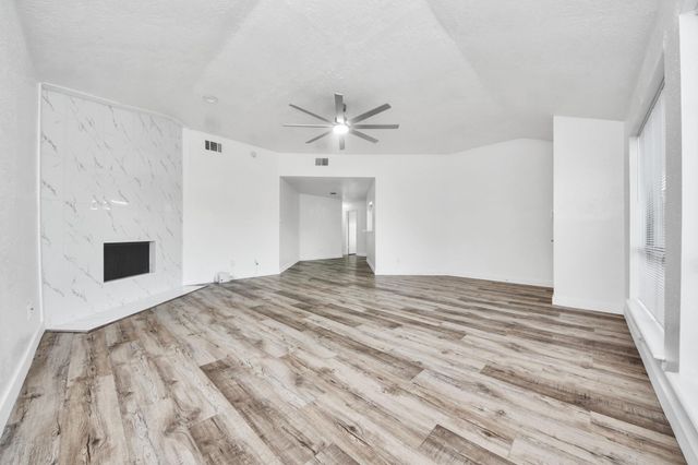 11627 Bowlan Lane, Houston, TX 77035