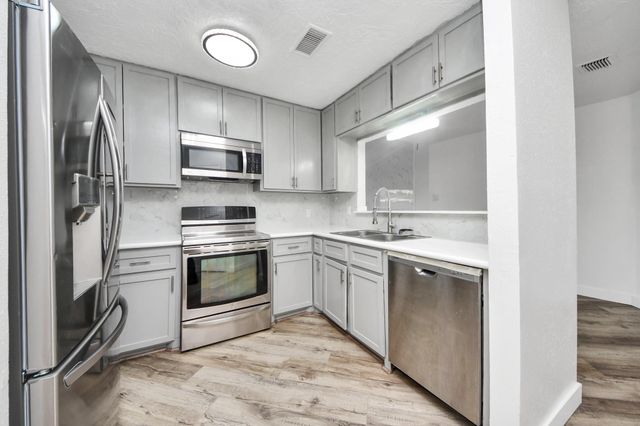 11627 Bowlan Lane, Houston, TX 77035