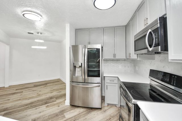 11627 Bowlan Lane, Houston, TX 77035