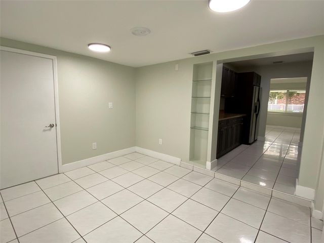 1610 NE 62nd St, Fort Lauderdale, FL 33334