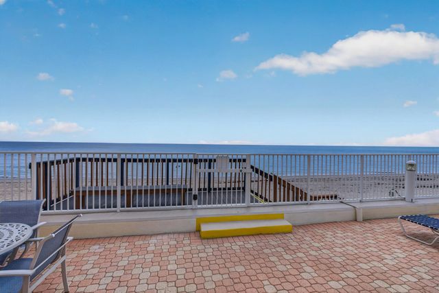 3540 S Ocean Boulevard 208, South Palm Beach, FL 33480