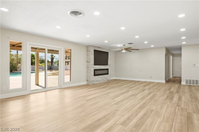 4638 Corral Place, Las Vegas, NV 89119