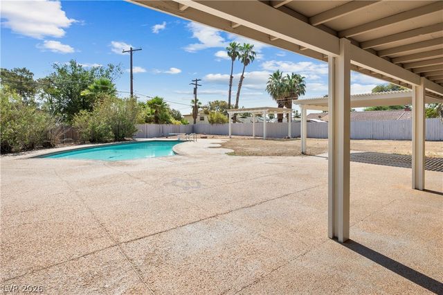 4638 Corral Place, Las Vegas, NV 89119