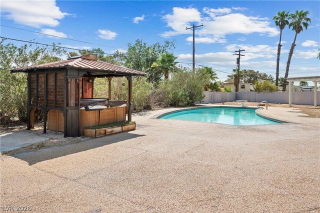 4638 Corral Place, Las Vegas, NV 89119
