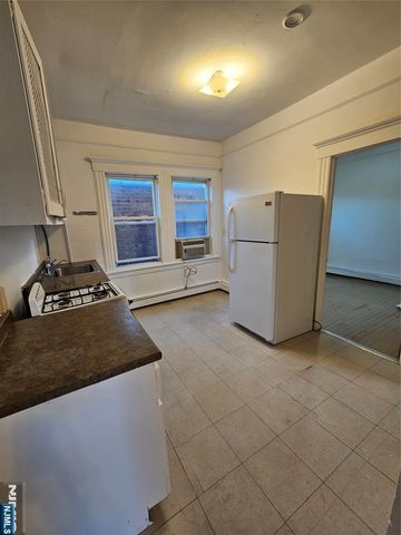 844 Main Street Apt 2, Paterson, NJ 07503