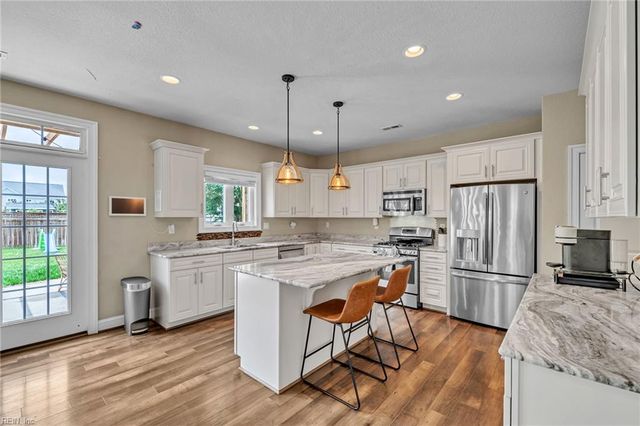 2905 Pepperlin DR, Virginia Beach, VA 23456