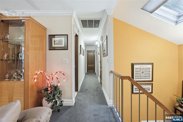 4 Lesa Lane, Hillsdale, NJ 07642