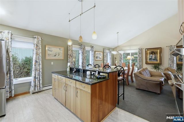 4 Lesa Lane, Hillsdale, NJ 07642