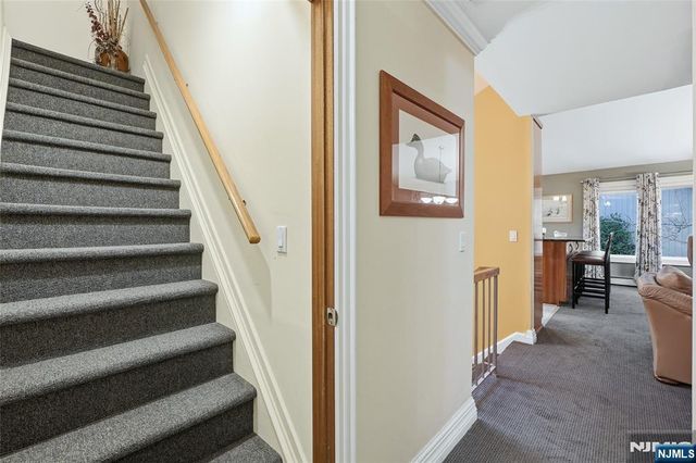 4 Lesa Lane, Hillsdale, NJ 07642