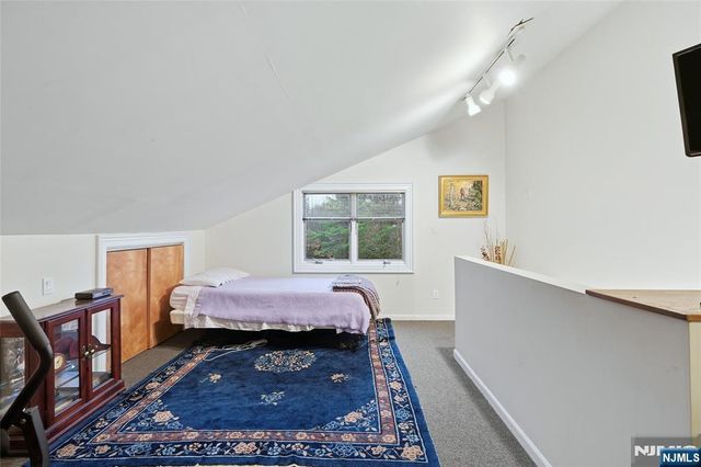 4 Lesa Lane, Hillsdale, NJ 07642