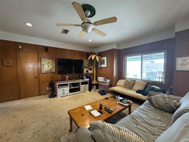 9722 Braesmont Drive, Houston, TX 77096