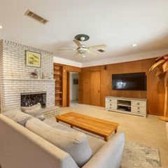 9722 Braesmont Drive, Houston, TX 77096