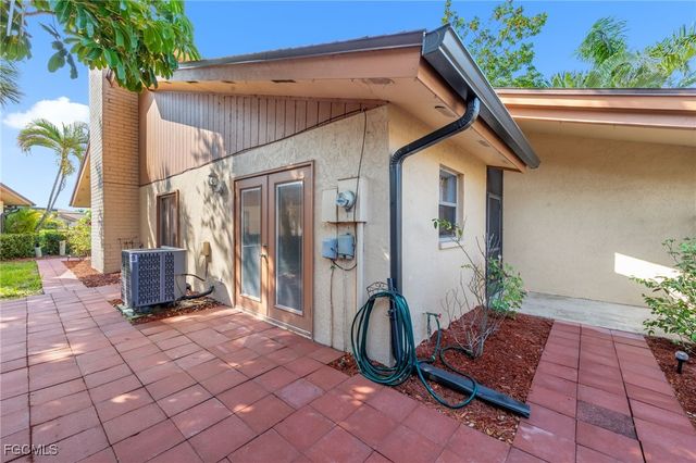 6443 Royal Woods DR, Fort Myers, FL 33908