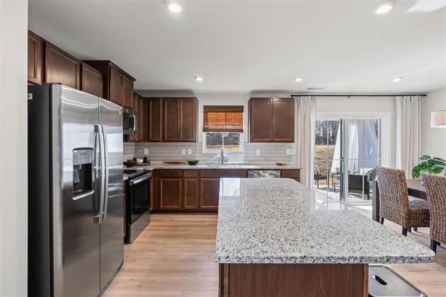 37 Summer Club NW Boulevard, Rome, GA 30165