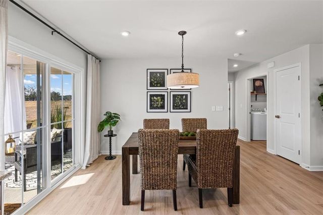 37 Summer Club NW Boulevard, Rome, GA 30165