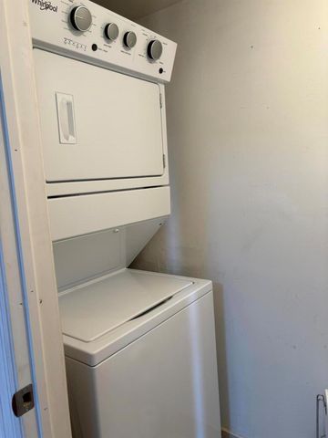 26 Golfs Edge D, West Palm Beach, FL 33417