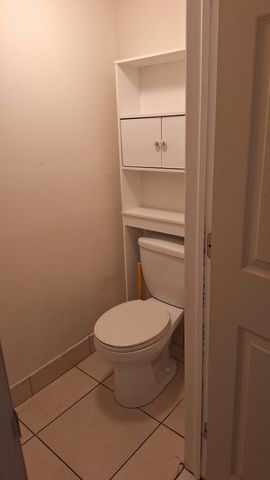 26 Golfs Edge D, West Palm Beach, FL 33417