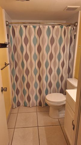 26 Golfs Edge D, West Palm Beach, FL 33417