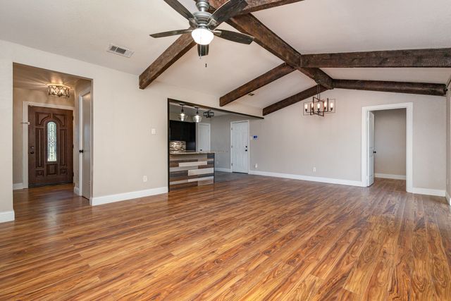 115 E Allen Street, Kaufman, TX 75142