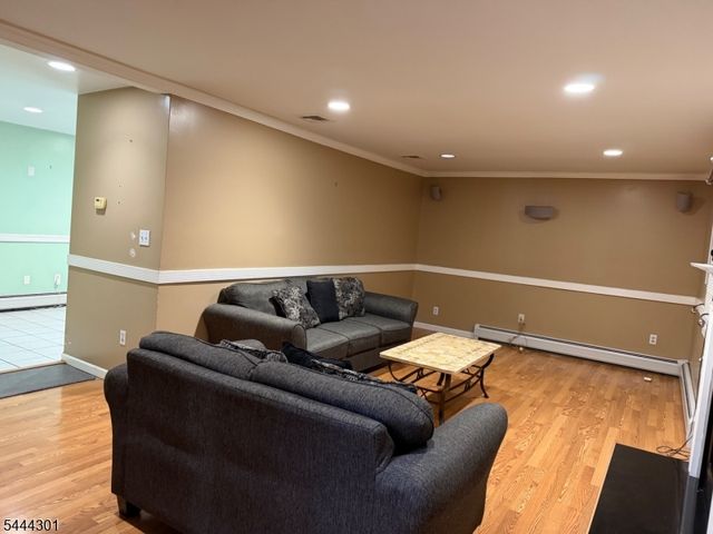 159 Sherwood Ave, Teaneck Twp., NJ 07666
