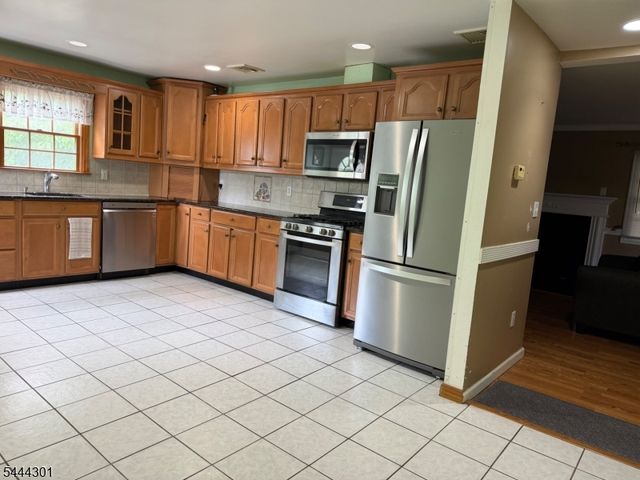 159 Sherwood Ave, Teaneck Twp., NJ 07666