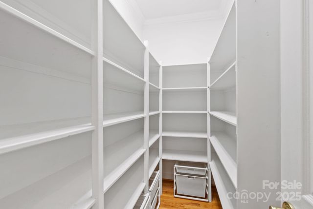 6 Huntington Chase Drive, Asheville, NC 28805