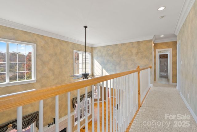 6 Huntington Chase Drive, Asheville, NC 28805