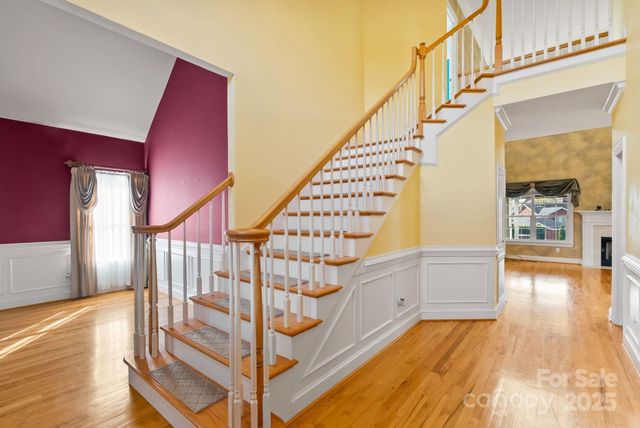 6 Huntington Chase Drive, Asheville, NC 28805