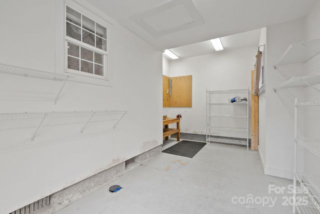 6 Huntington Chase Drive, Asheville, NC 28805