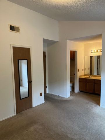 3839 Dry Creek DR 223, Austin, TX 78731