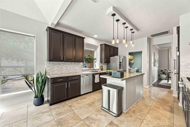 3502 Miraglen Drive, Pearland, TX 77584