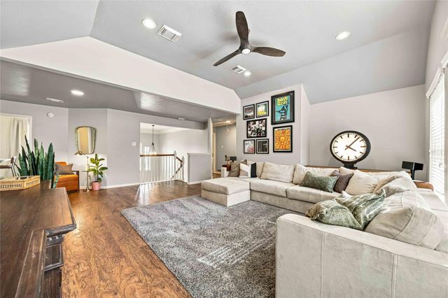 3502 Miraglen Drive, Pearland, TX 77584