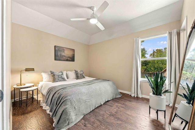 3502 Miraglen Drive, Pearland, TX 77584
