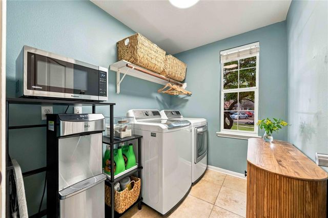 3502 Miraglen Drive, Pearland, TX 77584