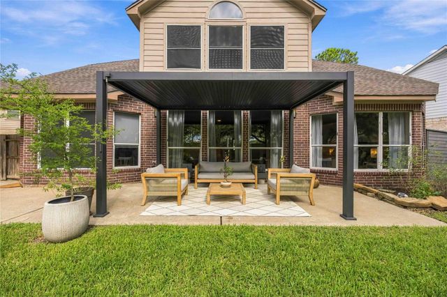 3502 Miraglen Drive, Pearland, TX 77584