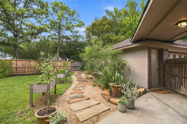 3502 Miraglen Drive, Pearland, TX 77584