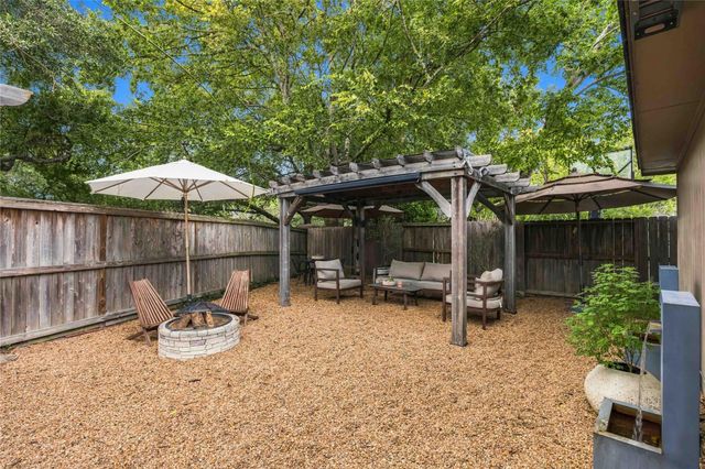 3502 Miraglen Drive, Pearland, TX 77584
